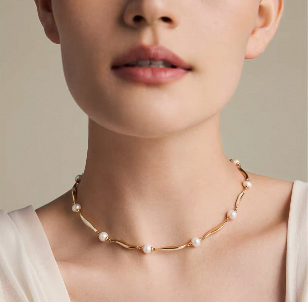 Lily Cascade Necklace